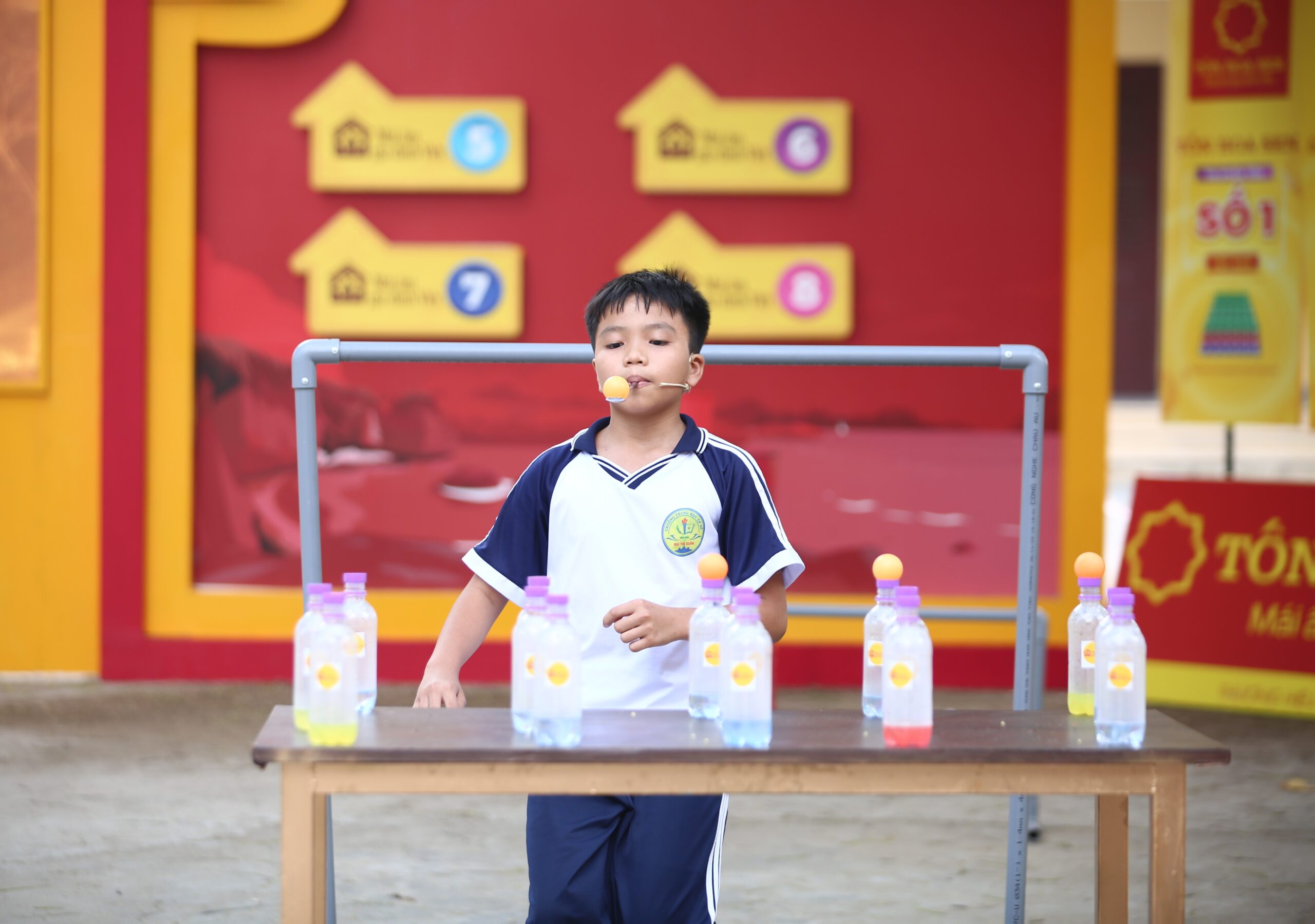Bằng tất cả những nỗ lực của mình trong các thử thách, em Kiệt đã xuất sắc bước vào vòng đặc biệt rút bảng logo